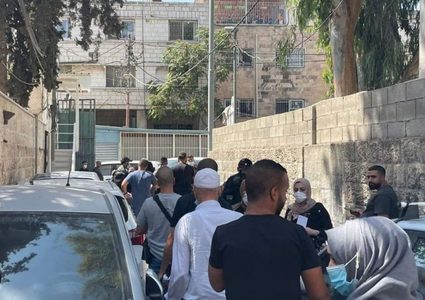 اقتحام مدرسة "الشابات المسلمات" في القدس واعتقال المديرة