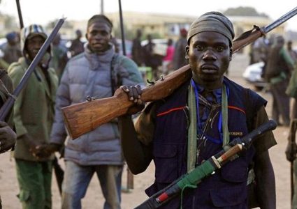 اختطاف أكثر من 100 طالب ومعلم من مدرسة في نيجيريا