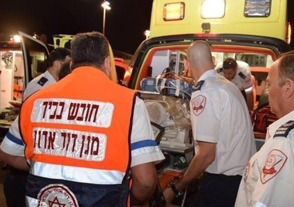 النقب: إصابة شاب بجروح خطيرة بعد سقوطه عن حصان