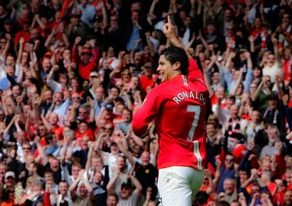 مانشستر يونايتد يكشف عن قميص رونالدو