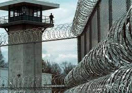 جنين:سلطات الاحتلال تفرج عن أسيرة من الخليل على حاجز الجلمة