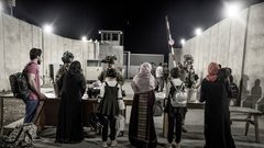إدارة بايدن تنوي توسيع برنامج استقبال اللاجئين الأفغان