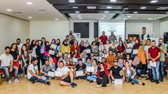 جمعية الشابات المسيحية تخرج طلبة إدارة المكاتب للبرنامج المهني