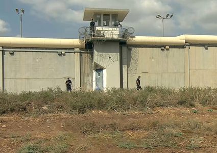 هآرتس تكشف أن خريطة هندسية ساعدت أسرى "جلبوع" الـ 6 من الفرار