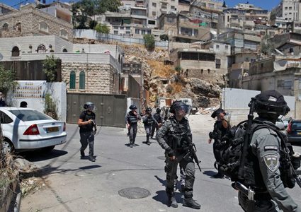 إصابات بالاختناق خلال مواجهات مع الاحتلال في سلوان