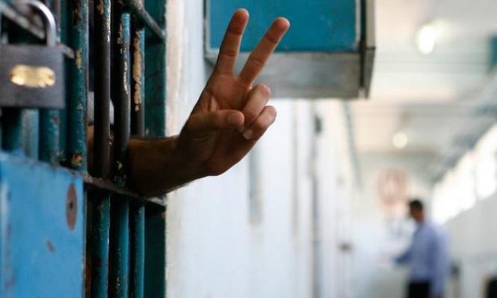 أبو بكر: من المتوقع أن يخوض الأسرى إضراباً مفتوحاً عن الطعام
