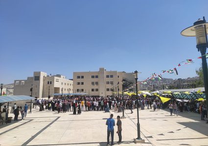 النجاح تؤكد الانتماء للوطن قبل أي فصيل وتنظم وقفة مع الأسرى