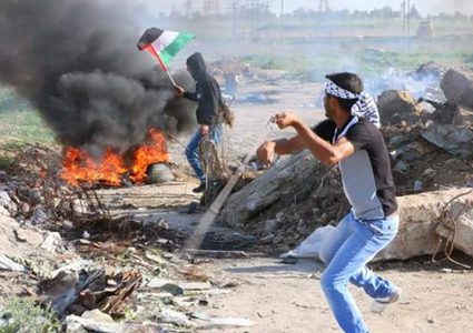 اندلاع مواجهات مع الاحتلال في مخيم العروب ودورا