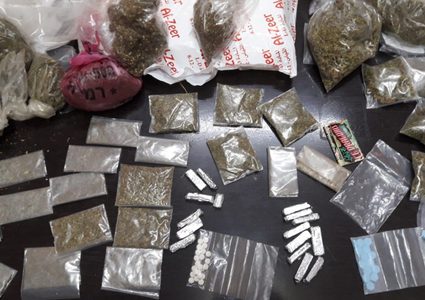 القبض على تاجر مخدرات بحوزته  كمية من المواد المخدرة في الخليل