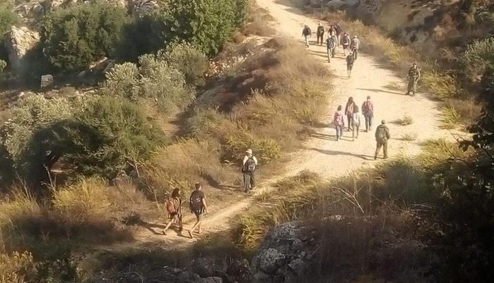 بيت لحم : مستوطنون يقتحمون خربة عايش وبرك سليمان