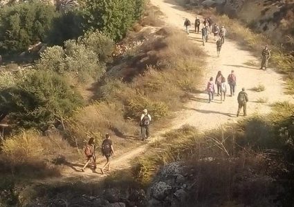 بيت لحم : مستوطنون يقتحمون خربة عايش وبرك سليمان