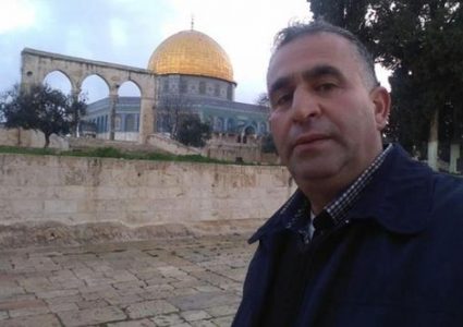 الاحتلال يبعد أسير محرر عن المسجد الأقصى