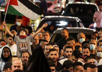 مسيرة وسط رام الله اسنادا لأسرى سجن "جلبوع" الستة