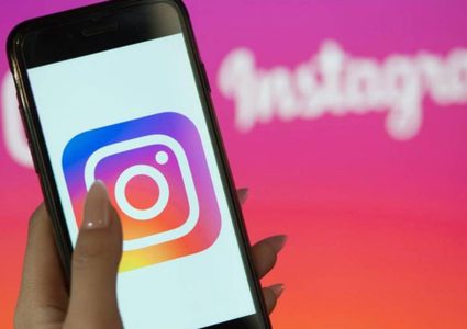 تطوير تقنية جديدة خاصة بشريط الأخبار على انستغرام