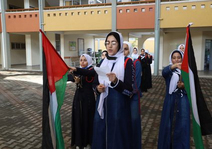 التعليم الوجاهي بغزة يعيد الحياة لأرزاق أنهكتها "كورونا"