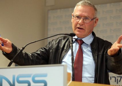 لواء سابق في قوات الاحتلال: "حارس الأسوار انتهت دون حسم"