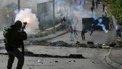 بيت لحم:اصابات خلال مواجهات مع الاحتلال خلال تظاهرة مساندة للأسرى