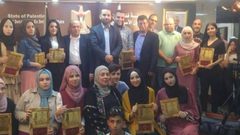 شؤون الأسرى تكرم أبناء الأسرى الناجحين في الثانوية العامة