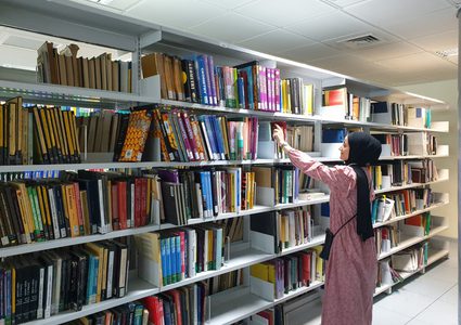 نصف مليون كتاب تحت تصرف طلبة النجاح في مكتبة الحرم الجديد