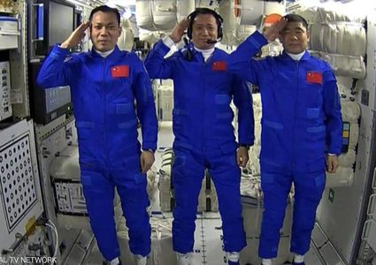 عودة رواد فضاء صينيين بعد 3 شهور على متن "وئام السماوات"