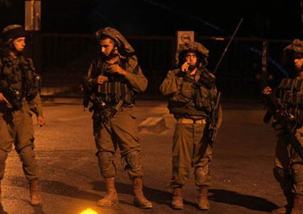 الاحتلال يقتحم قراوة بني حسان ويفتش منازل فيها