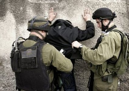 الاحتلال يعتقل 3 فلسطينيين تسللوا من قطاع غزة