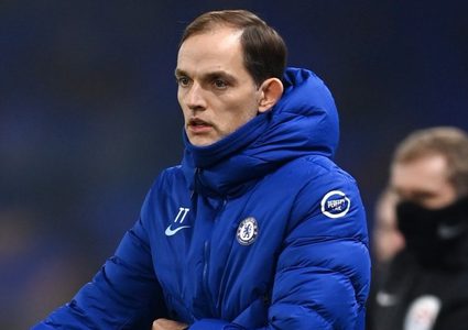 مدرب ألماني يهدي خادمته السابقة منزل ويتكفل بعلاج ابنها