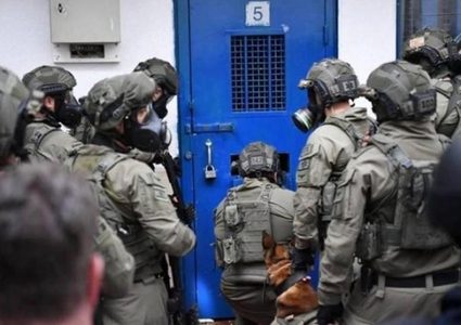 نادي الأسير: عشرات الأسرى يعانون من آثار التنكيل وعمليات القمع