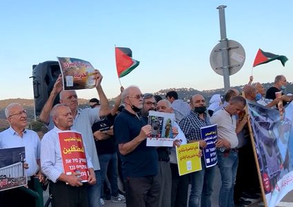 وقفة دعم وإسناد للأسرى الستة أمام سجن الجلمة