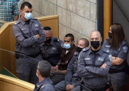 محكمة الاحتلال تمدد اعتقال الأسيرين أيهم كممجي ومناضل نفيعات