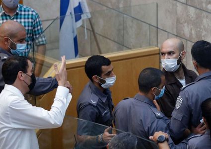 محامي الأسير كممجي: محاكمة أيهم كانت صورية