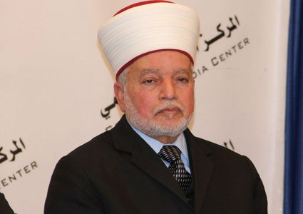 المفتي يحذر من تداول نسخة مغلوطة من القرآن الكريم