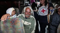 الصليب الأحمر يعلن برنامج الزيارات العائلية لأسرى جنين وطوباس