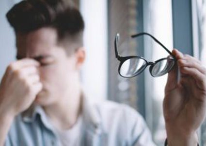 بشرى سارة لذوي النظارات.. إنجازٌ علمي يكبح قصر النظر