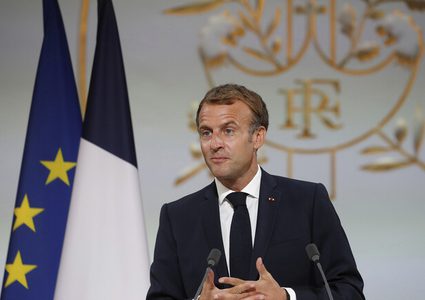 فرنسا تبحث إمكانية الانسحاب من "الناتو"