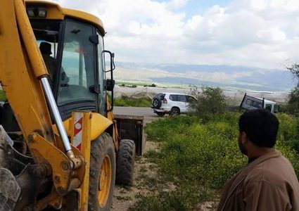 مواصلة أعمال تجريف أراضٍ في قرية كردلة بالأغوار لأغراض استيطانية