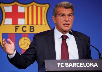 لابورتا يلتزم ضبط النفس بعد بيان كومان