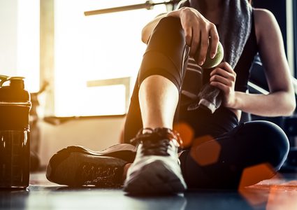 لماذا تحتاج المرأة إلى تمرينات المقاومة بعد 35؟