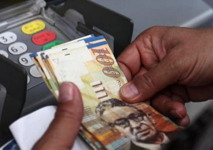 الشؤون المدنية: تفاهمات لبدء ترحيل الشيقل المتكدس إلى الاحتلال