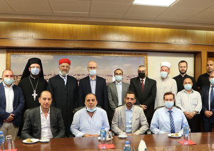 وفد من الديانات الثلاث يزور الجامعة للتهنئة بالتصنيفات الدولية