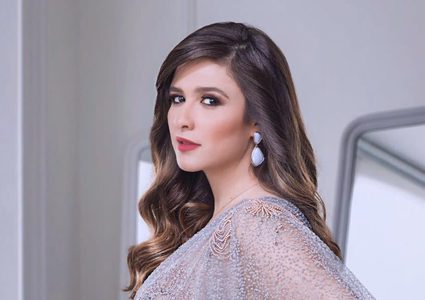 ياسمين عبد العزيز تنشر أول فيديو عقب عودتها للقاهرة