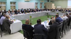 عورتاني يعقد عدة اجتماعات في الخليل ويطلع على واقع التعليم