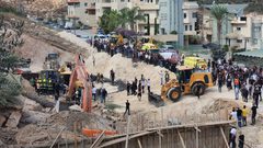 إصابة 10 عمال إثر انهيار جدار أثناء عملهم في كفر كنا