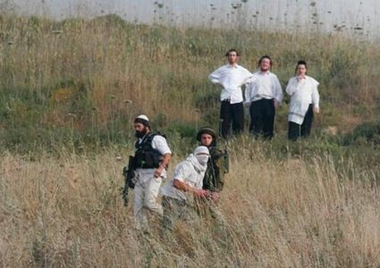 إصابة راعي أغنام بجروح إثر اعتداء مستوطنين عليه جنوب الخليل