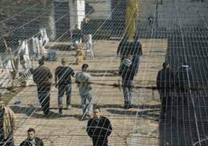 إدارة سجون الاحتلال تواصل إجراءاتها التنكيلية بحق أسرى الجهاد