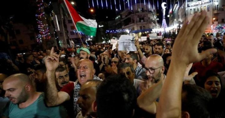 مسيرة في برقين للمطالبة باسترداد جثمان الشهيد يوسف صبح