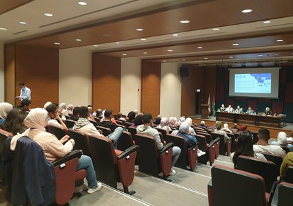 قسم الاتصال في جامعة النجاح ينظم ندوة بعنوان"الحق في المعرفة"، وذلك بمناسبة اليوم العالمي للحق في الحصول على المعلومة