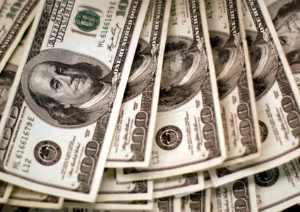 الدولار عند أعلى مستوياته في 2021