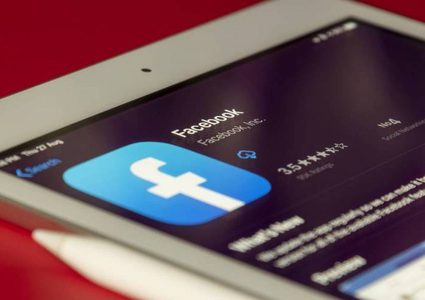 بسبب المحتوى الإباحي.. روسيا تضع فيسبوك في "موقف حرج"