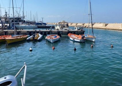 إغلاق المجال البحري لميناء يافا بعد العثور على صاروخ